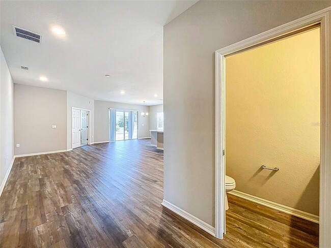 Building Photo - 1121 Mountain Flower Ln