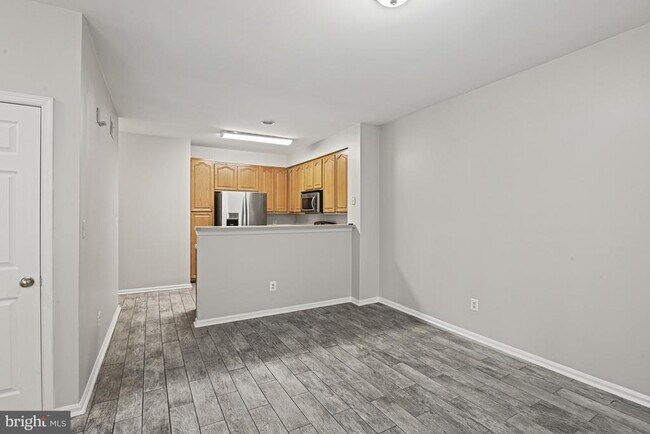 Building Photo - 46186 Walpole Terrace