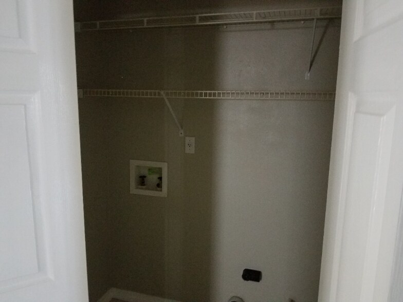 Building Photo - 169 Wildflower Ln