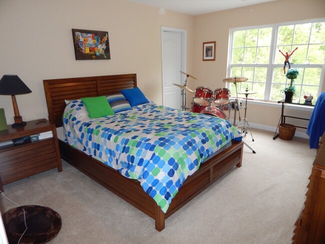 Building Photo - 424 Sheltered Cove Court