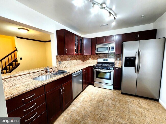 Building Photo - 2 Tyler Falls Ct