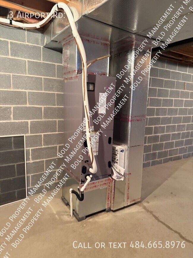 Building Photo - 3 Airport Rd