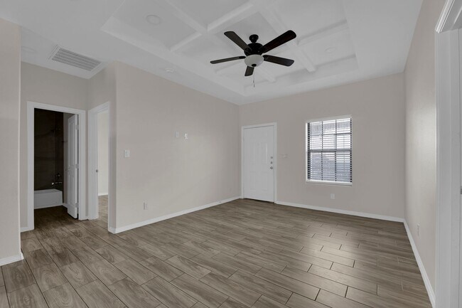 Building Photo - SPACIOUS! CONTEMPORARY! LOCATION!