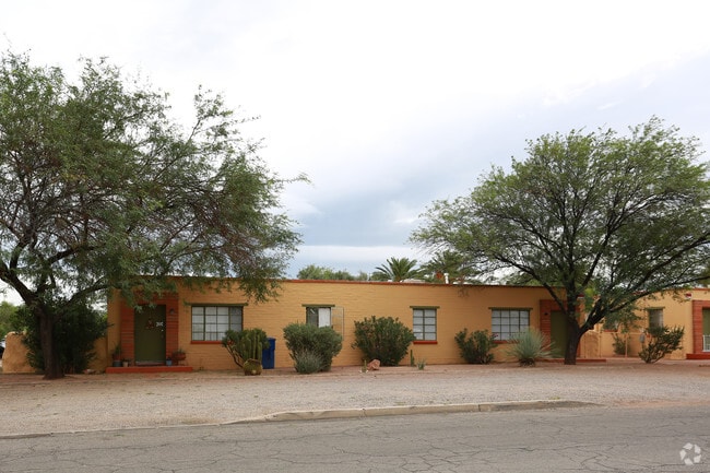 Building Photo - Tumbleweed Apartments