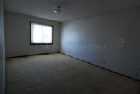 Building Photo - Great 3 bdrm townhome in Maplewood!