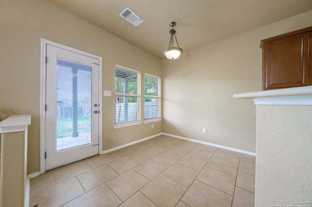 Building Photo - 9902 Meadow Lark