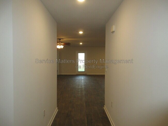 Building Photo - 5588 Lancelot Trl