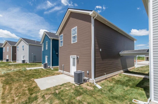 Building Photo - 1169 Judah Bear Blvd
