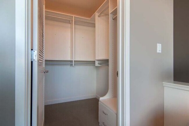 Building Photo - South Beach - 1 BR, 1BA Condo 814 Sq. Ft. ...