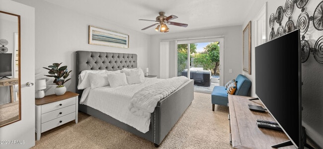 Building Photo - 7526 N Vía De La Campana