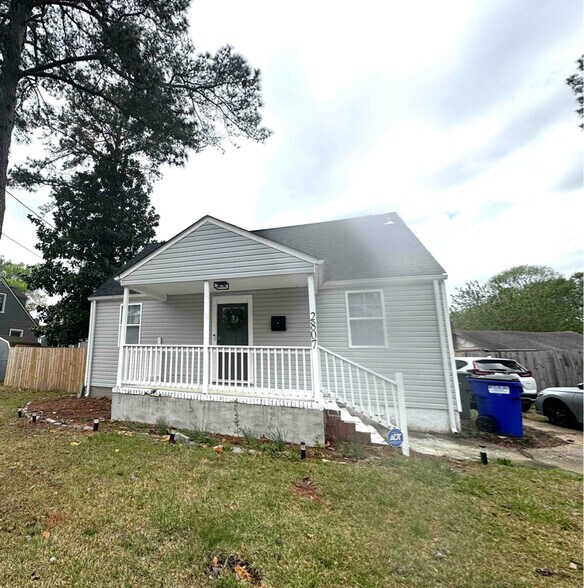 Building Photo - 2807 Sewells Point Rd