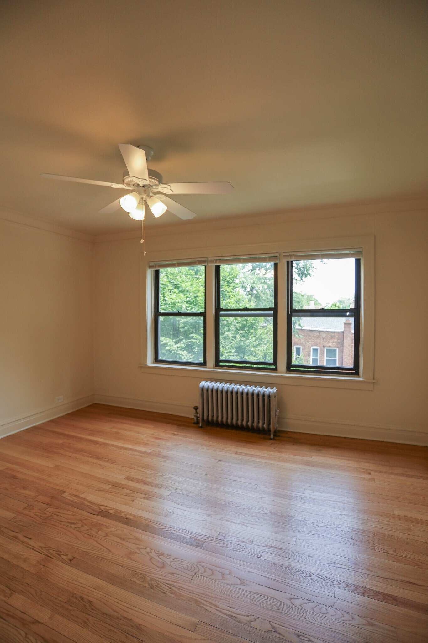 Building Photo - 2944 N Seeley Ave