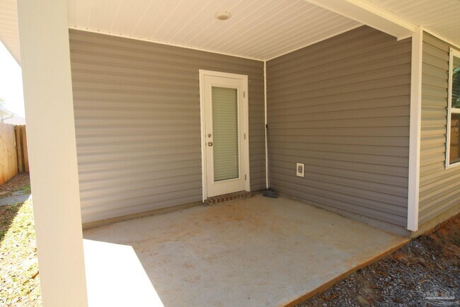 Building Photo - 1021 Lovebird Ct