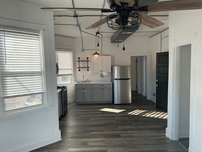 Building Photo - 4539 Montgomery Rd