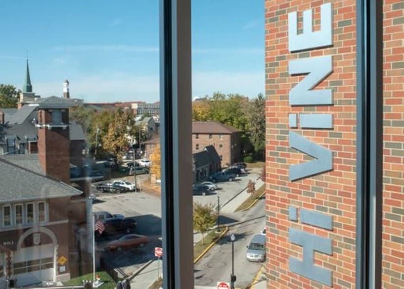 Interior Photo - Hi Vine by Weida Apartments