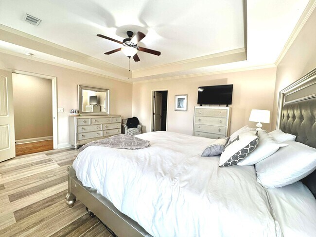 Building Photo - 61 Boulder Dr