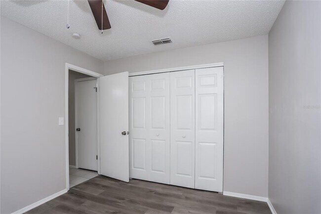 Building Photo - 834 Cinnamon Dr