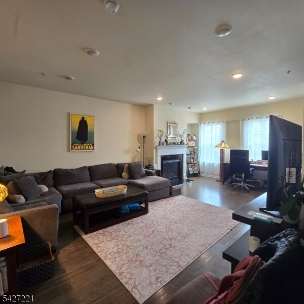 Building Photo - 76 Albert Ct