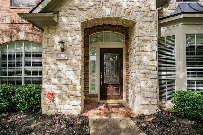 Building Photo - 5815 Coral Springs Ct