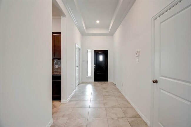 Building Photo - 2323 Green Kale Dr