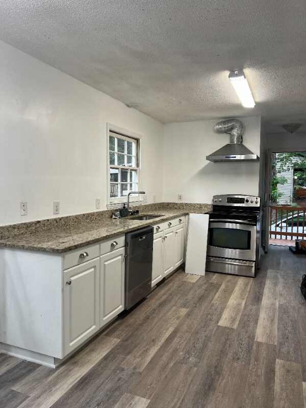 Building Photo - 6601 Patchwork Cir