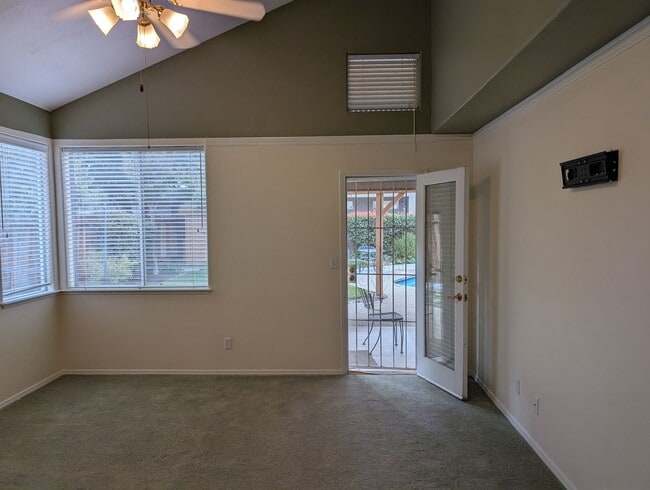 Building Photo - Wonderful 4 bedroom home in Clovis offering a pool, spa, 3 car garage, potential RV and or boat s...