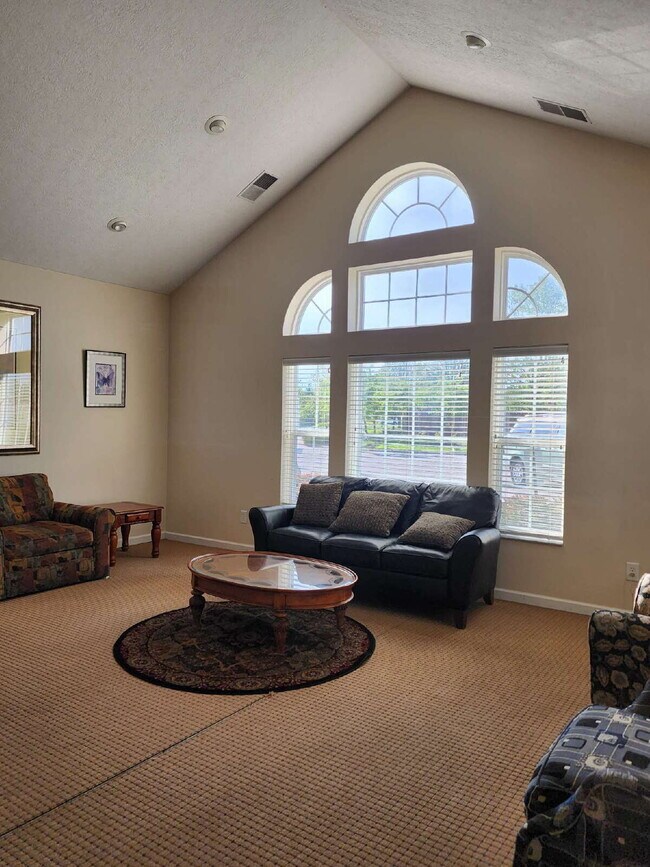Building Photo - 6553 Dorothy's Creek
