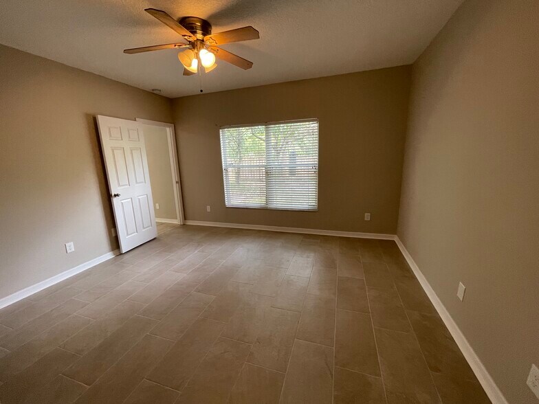 Building Photo - 4228 Boca Woods Dr