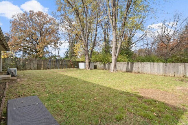 Building Photo - 712 Juniper Dr