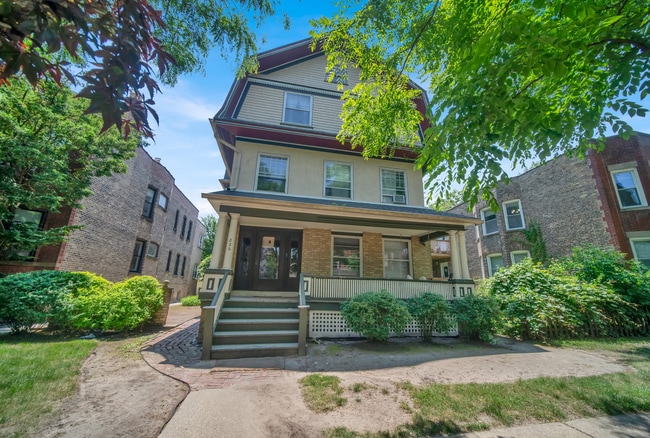 Building Photo - 826 Hamlin St