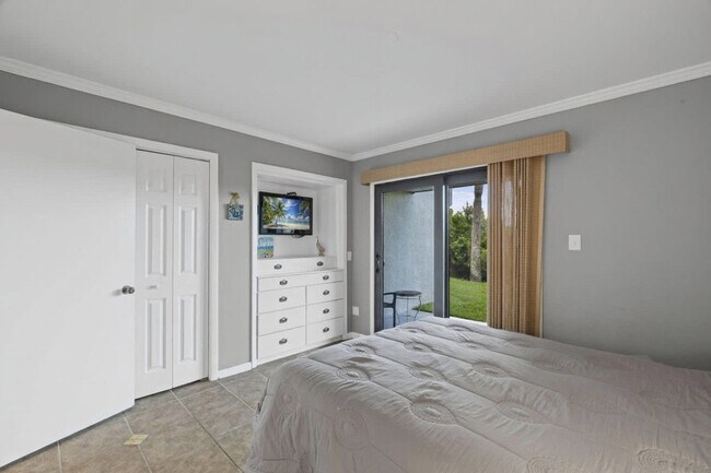 Building Photo - 890-A1A A1A Beach Blvd