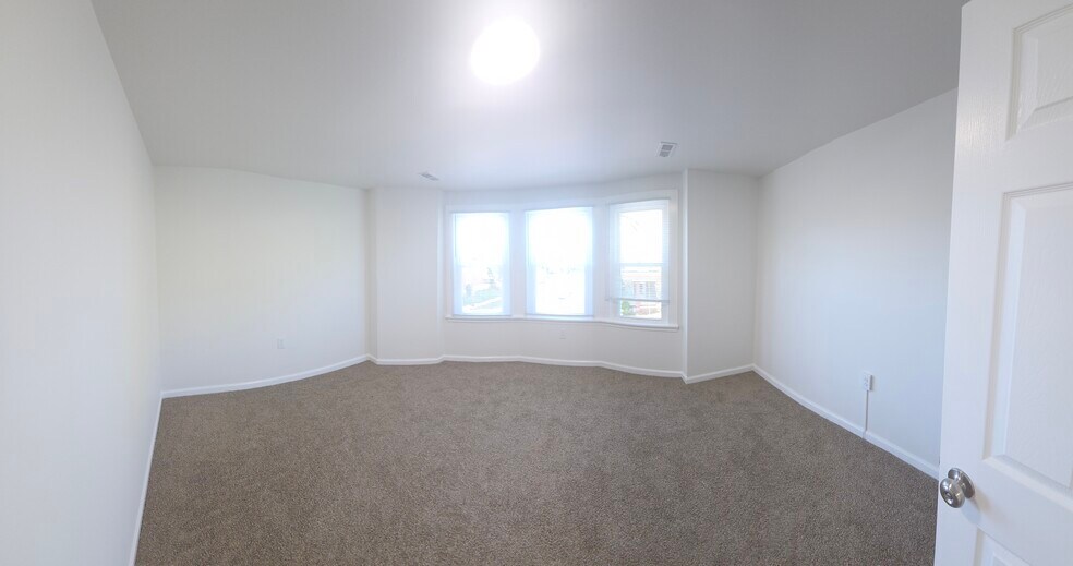 Master bedroom #1 - 69 W 5th St