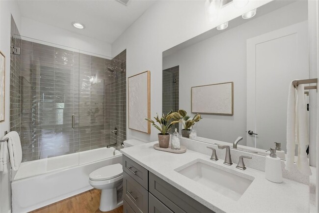 Building Photo - 946 Highland Ave