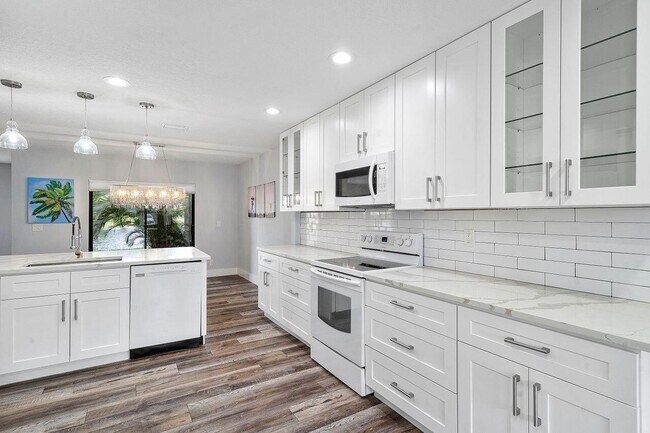 Building Photo - 624 Deer Creek Blvd