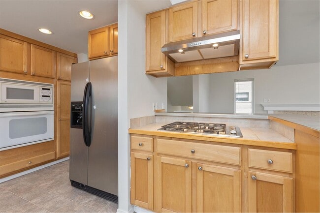 Building Photo - Spacious 6 Bed 3 Bath home in Ravenna