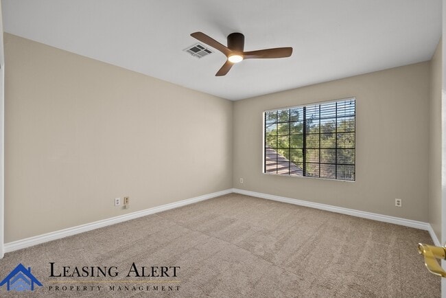 Building Photo - 15661 Live Oak Springs Canyon Rd