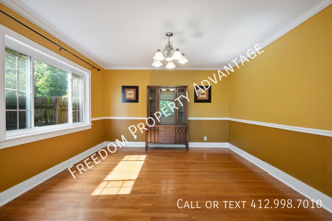 Building Photo - 2642 Mt Royal Rd