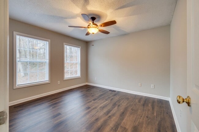 Building Photo - 3817 Rockford St