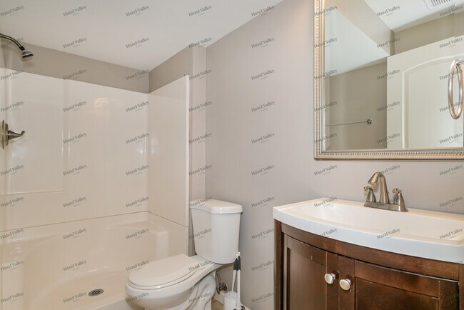 Building Photo - 1965 Masters Dr