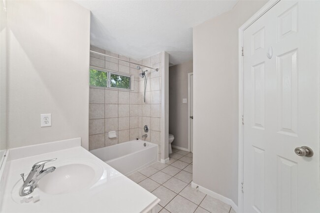 Building Photo - 14011 Mohave Way Dr