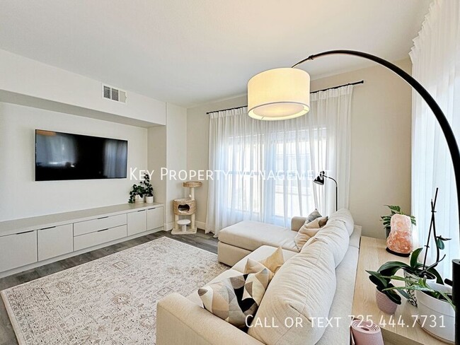 Building Photo - FULLY FURNISHED 1 BED 1 BATH CONDO GATED C...