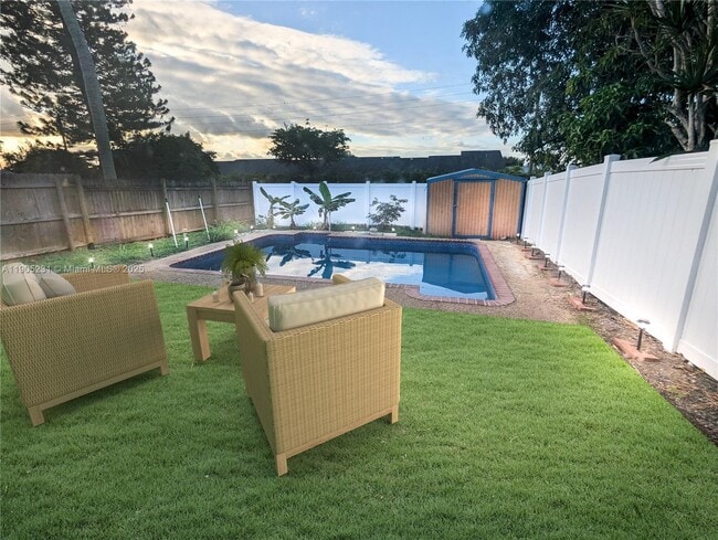 Building Photo - 5904 S Rue Rd