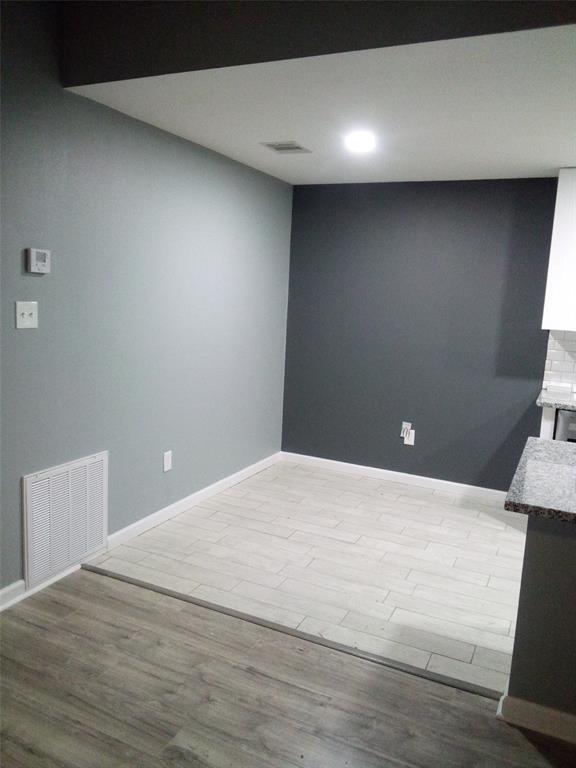 Building Photo - 8034 Antoine Dr