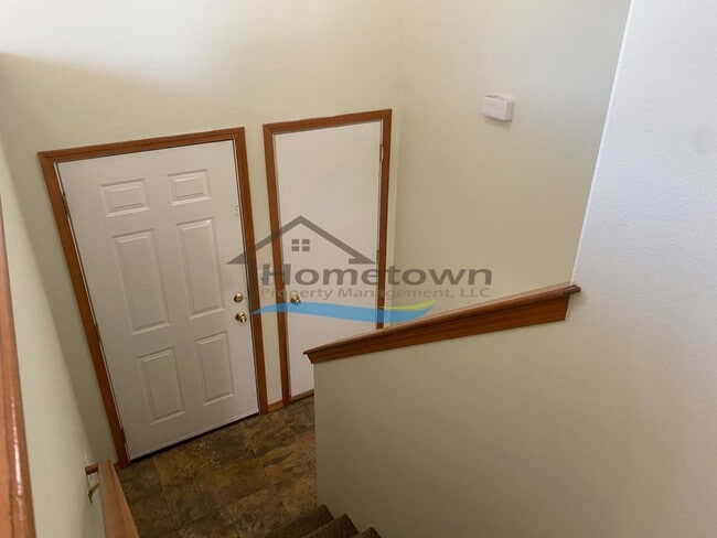Building Photo - Beautiful 4 Bed 2 Bath Home on Corner Lot ...