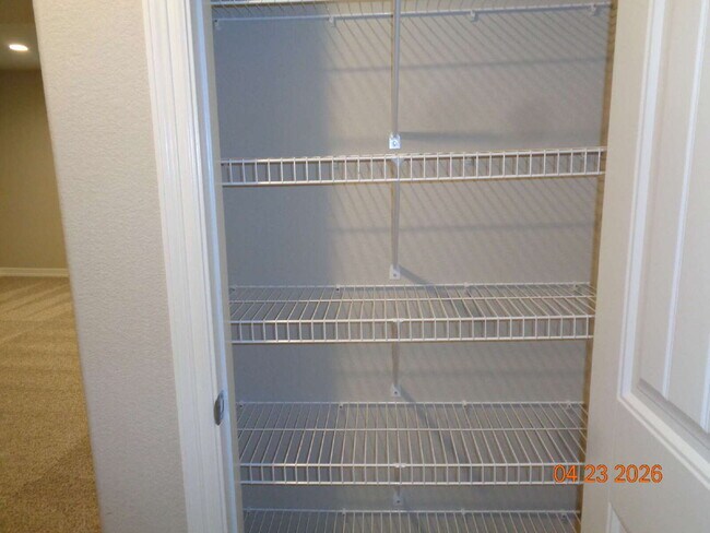 Building Photo - Lorson Ranch beauty