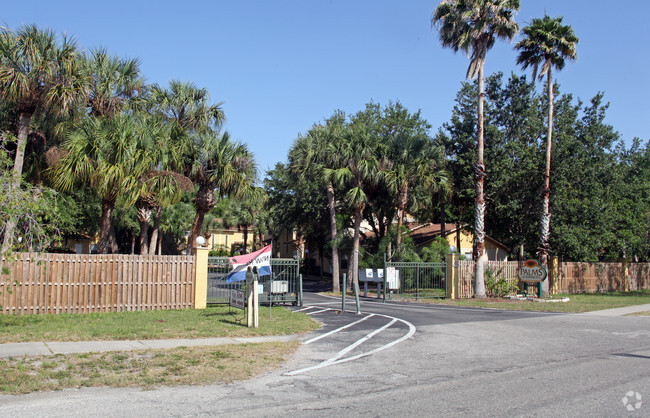 Primary Photo - The Palms-Townhouses & Villas