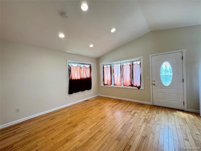 Building Photo - 15345 Jackson St