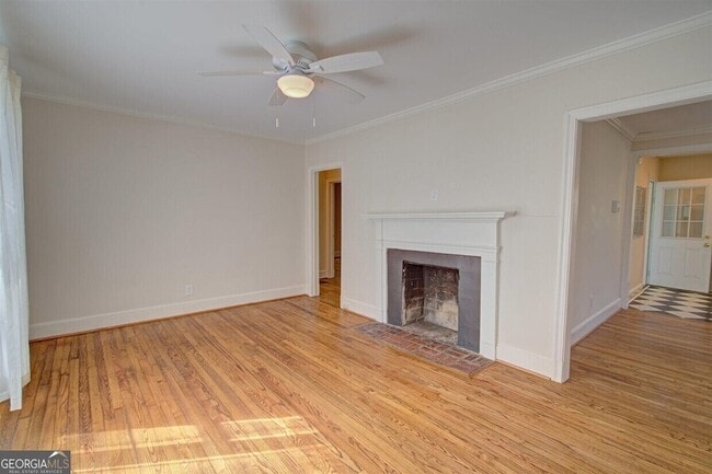 Building Photo - 654 Schuyler Ave SE