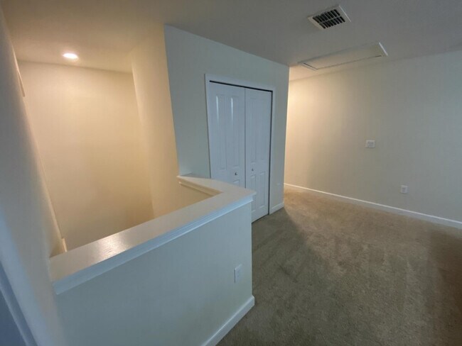 Building Photo - 9047 Stinger Dr