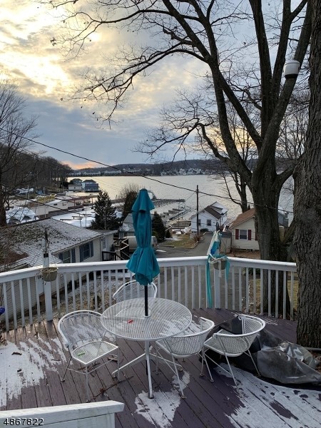 Building Photo - 19 Windemere Ave